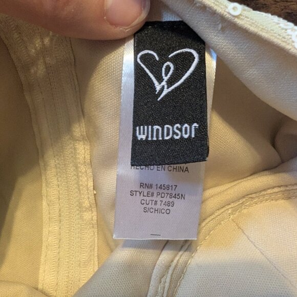 Windsor Ivory & White Sequin Dress - Picture 9 of 9